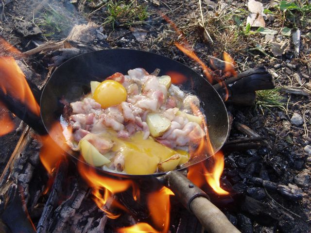 Bacon,potatis, ägg.jpg